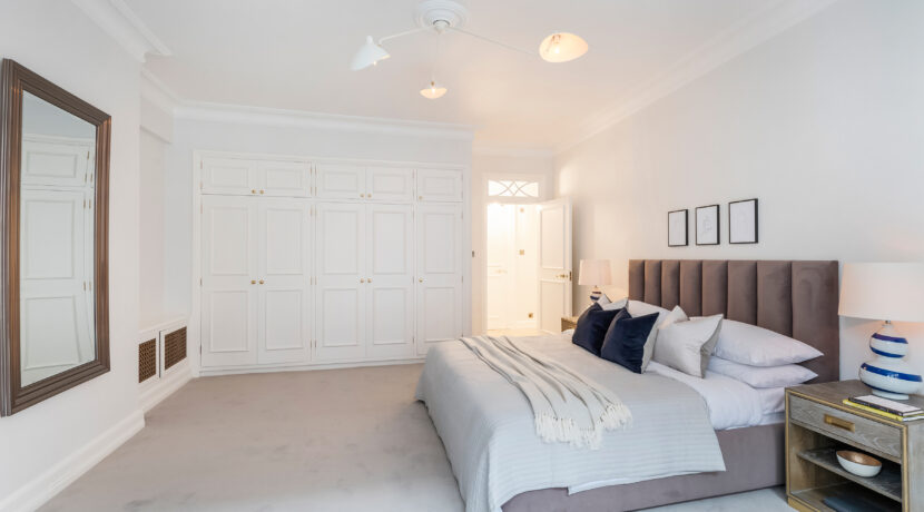 Pegasi Flat 18, 35-37 Grosvenor Square (12)